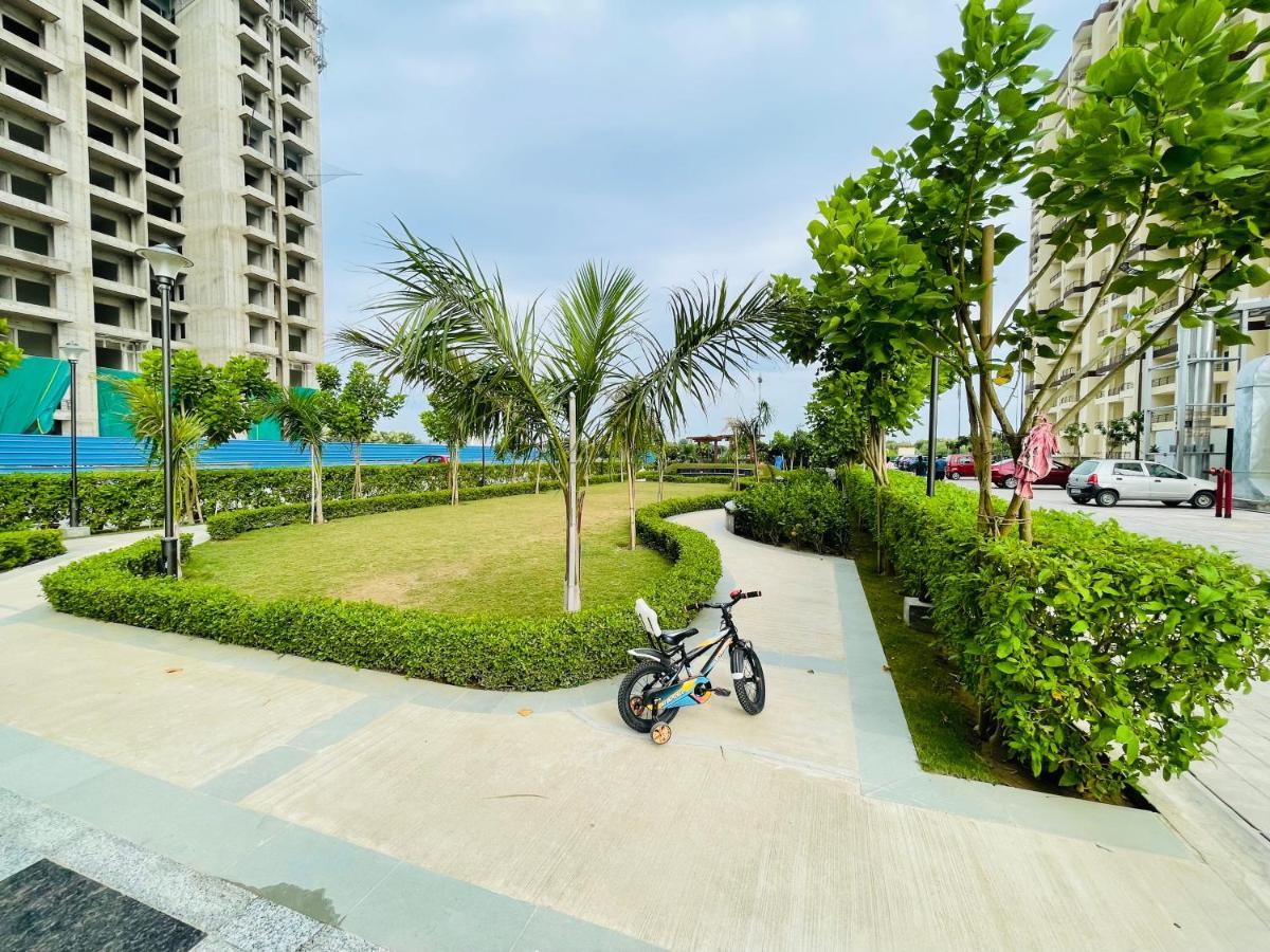 Alankrita Homes Lakhnaú Exteriér fotografie