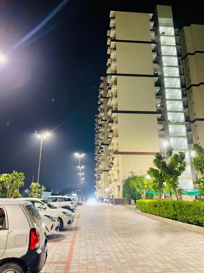 Alankrita Homes Lakhnaú Exteriér fotografie